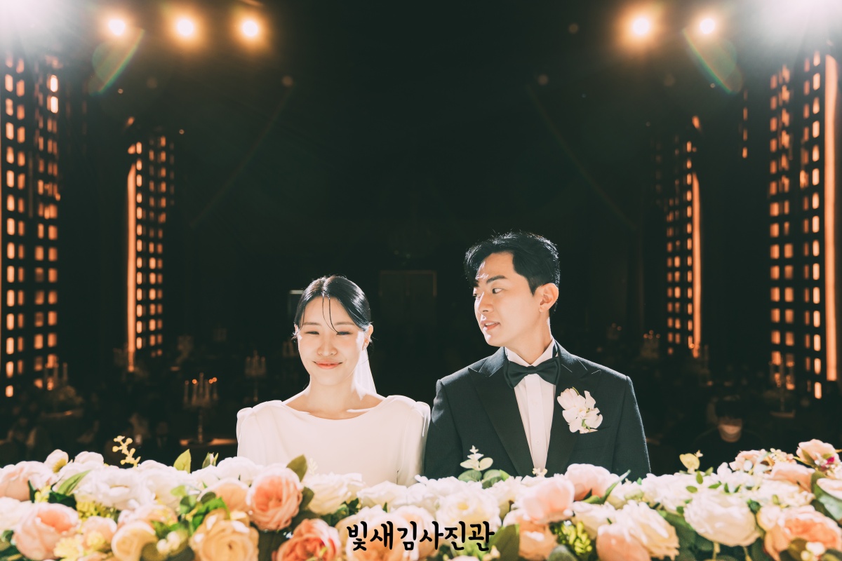 소풍컨벤션웨딩 라온제나홀 본식스냅 서브스냅 27