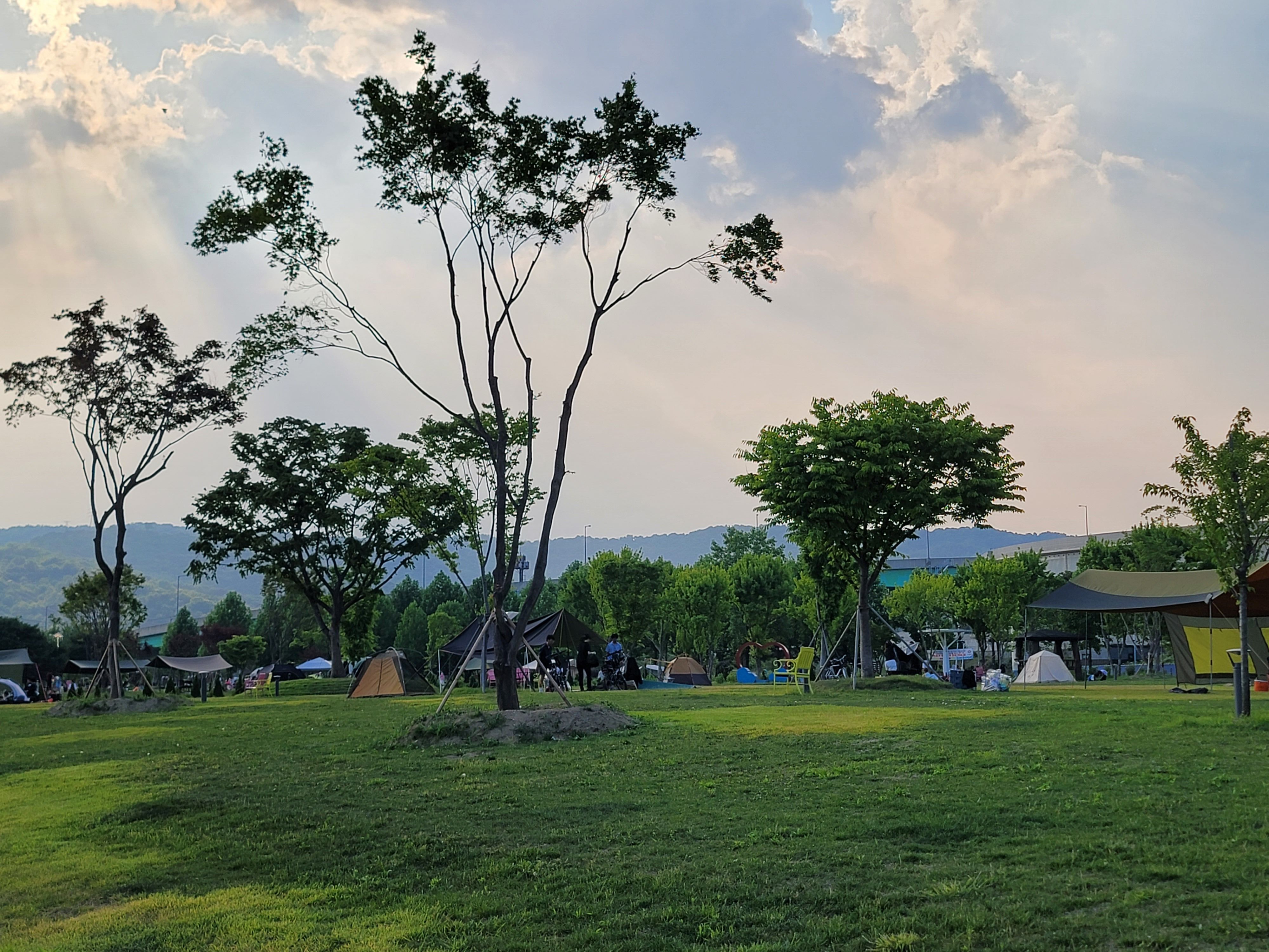 구리한강시민공원캠핑장