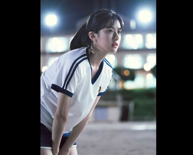 고윤정 대학 주점 포스터 화제｜서울여대 미대병동&middot;2016년 과거 사진&middot;나이&middot;학력&middot;만석 후기 총정리