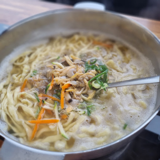 대부도 칼국수 '삼대째 할머니 손칼국수'