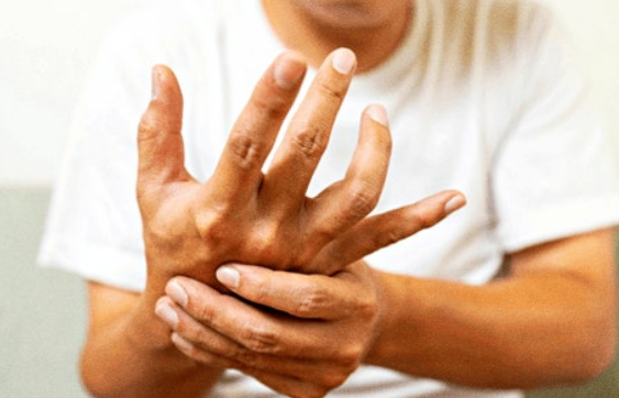 루게릭병과 다른 신경 퇴행성 질환의 증상 차이