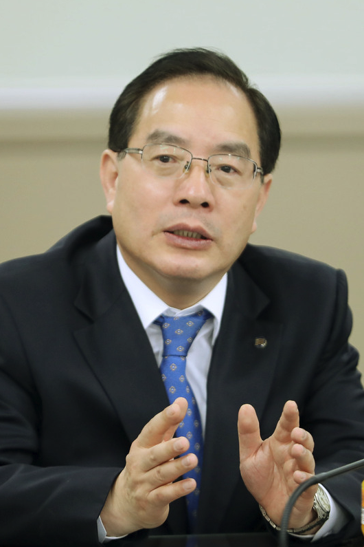 하윤수 부산광역시 교육감