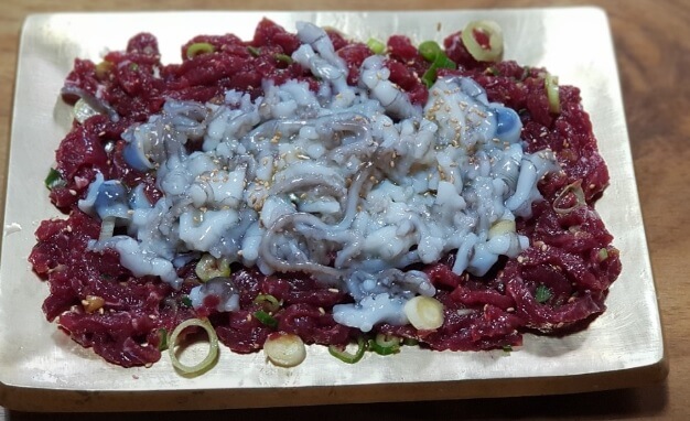 생생정보 믿고 떠나는 스타고장 가수 홍경민의 전라남도 함평 여행 한우 함평육회비빔밥 맛집 화랑식당 함평나비대축제 주포지구 한옥전원마을 함평 바나나 생태나라