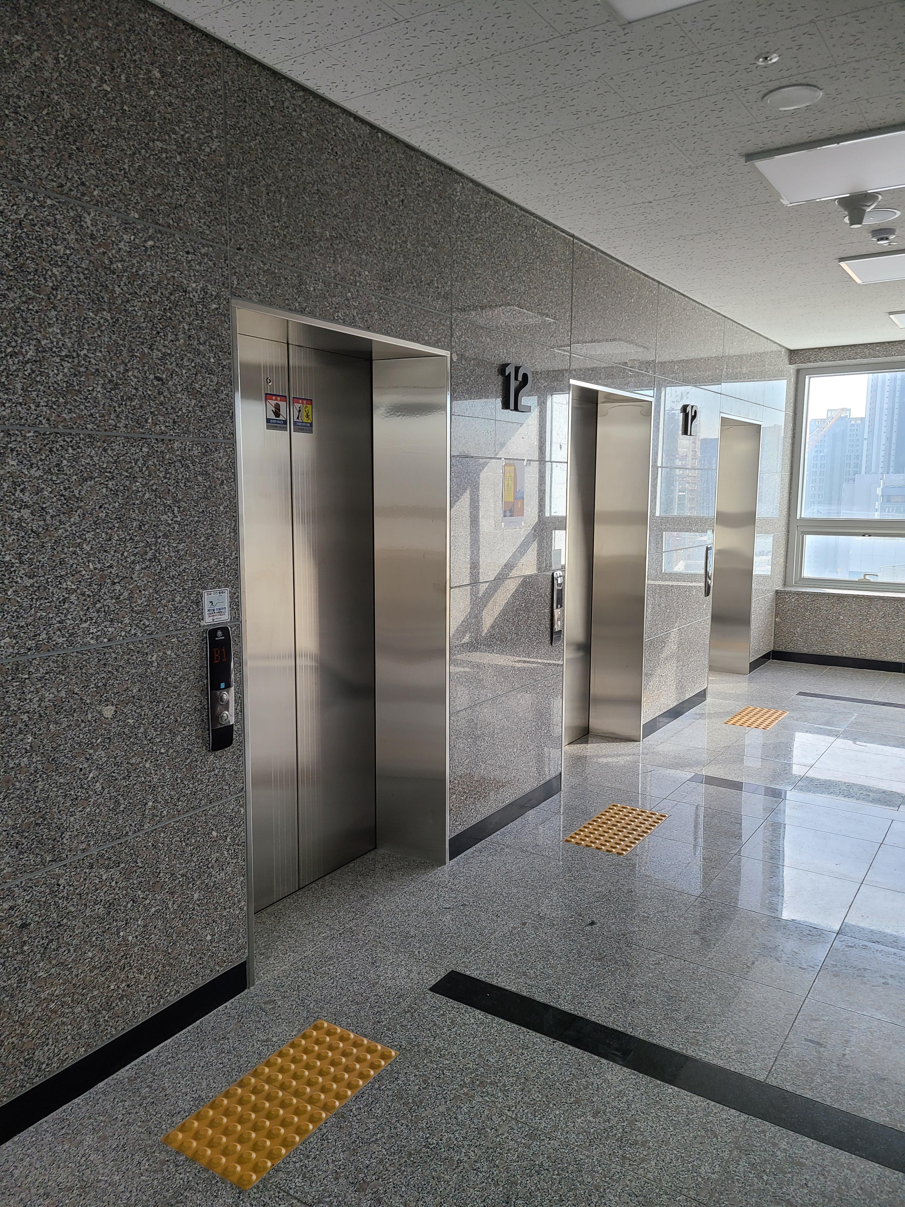 화성ICT타워 사무실2