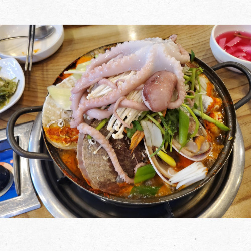 동백섬 인근 해물탕