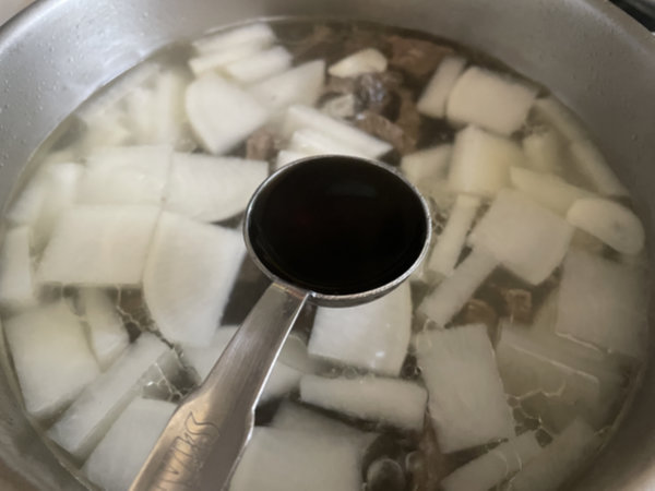 소고기무국 맛있게 하는법 - 국간장 사용