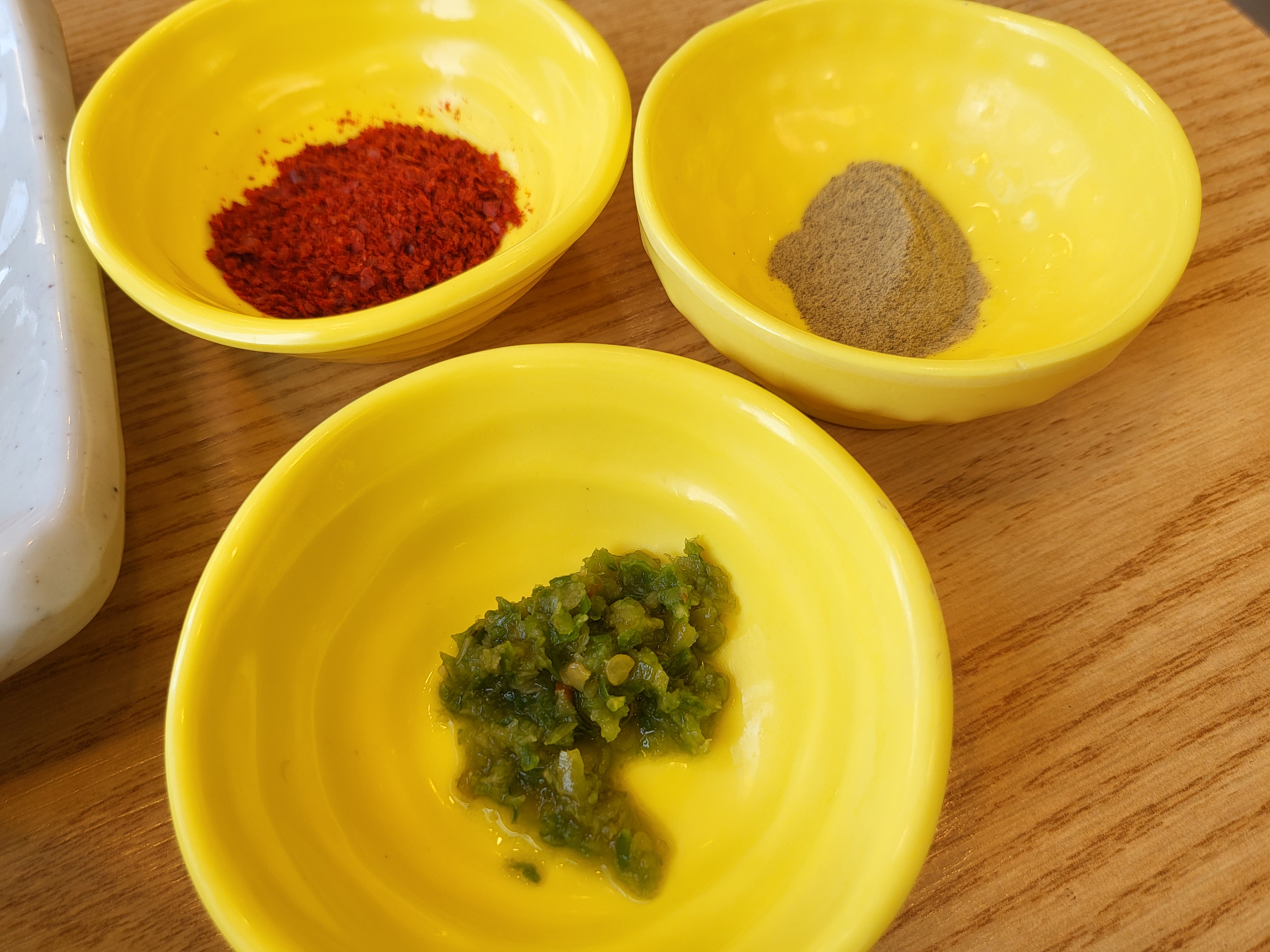 고래 해물 칼국수 - 양념장