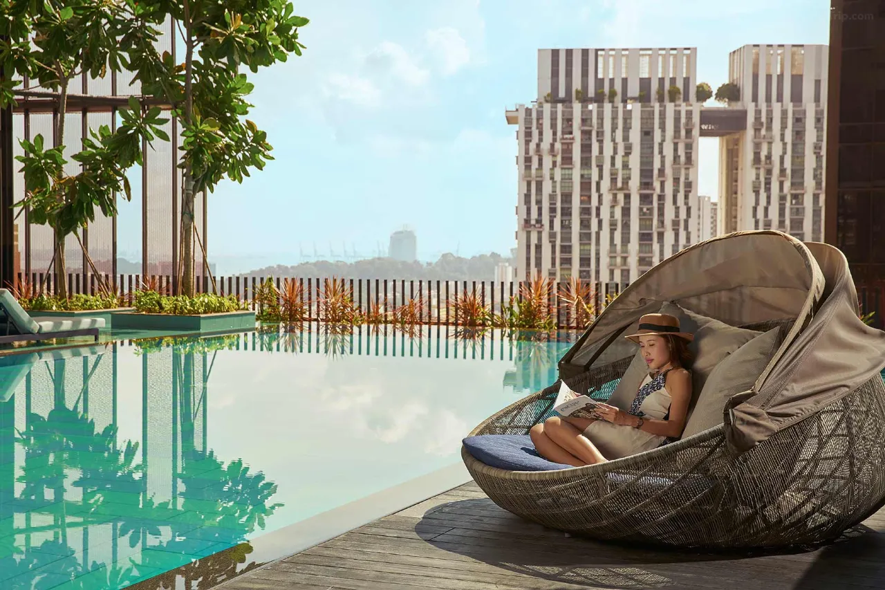 오아시아호텔다운타운_수영장