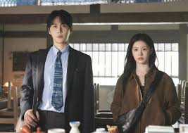 클래식한 감성, 고윤정 스웨이드 자켓,플라워 원피스