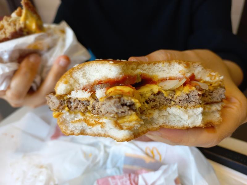 맥노날드 쿼터파운더 치즈