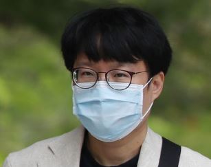 윤서인 프로필