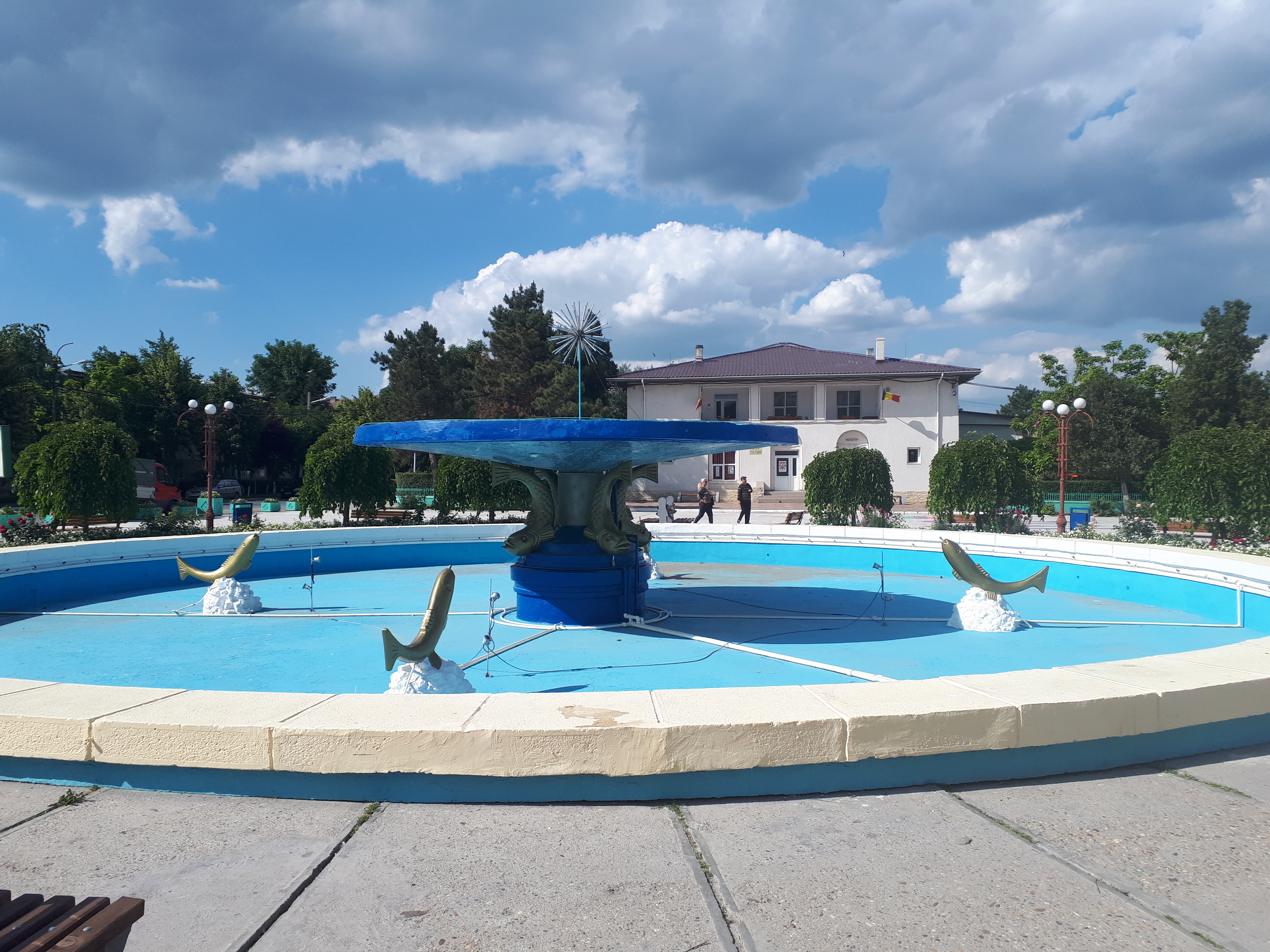 루마니아 흐르쇼바 도시 중앙 분수대