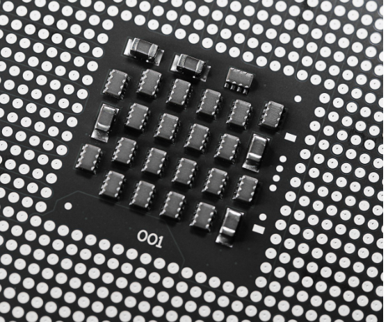 작업 표시줄 오른쪽 끝에 있는 얇은 막대(바탕화면 보기)를 클릭하는 화면