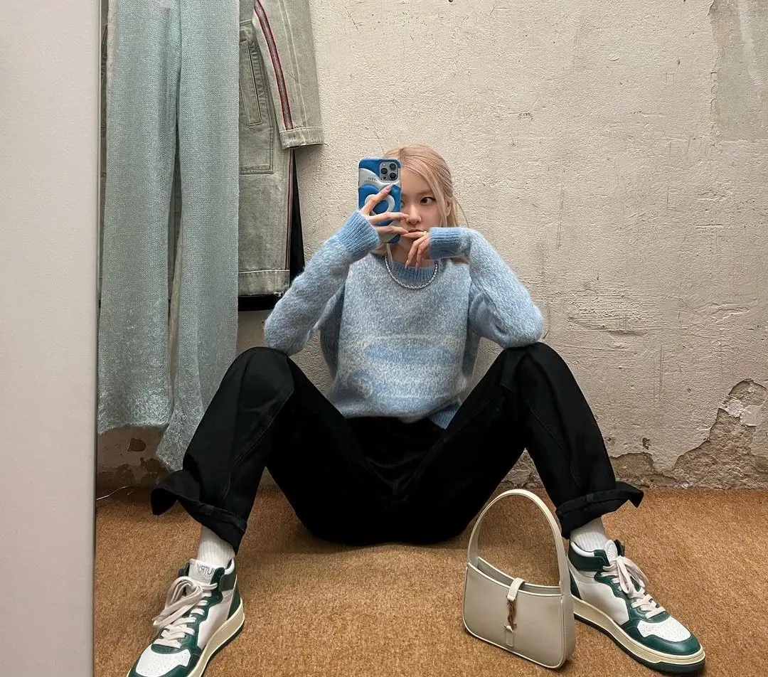 블랙핑크 로제 오트리 착용