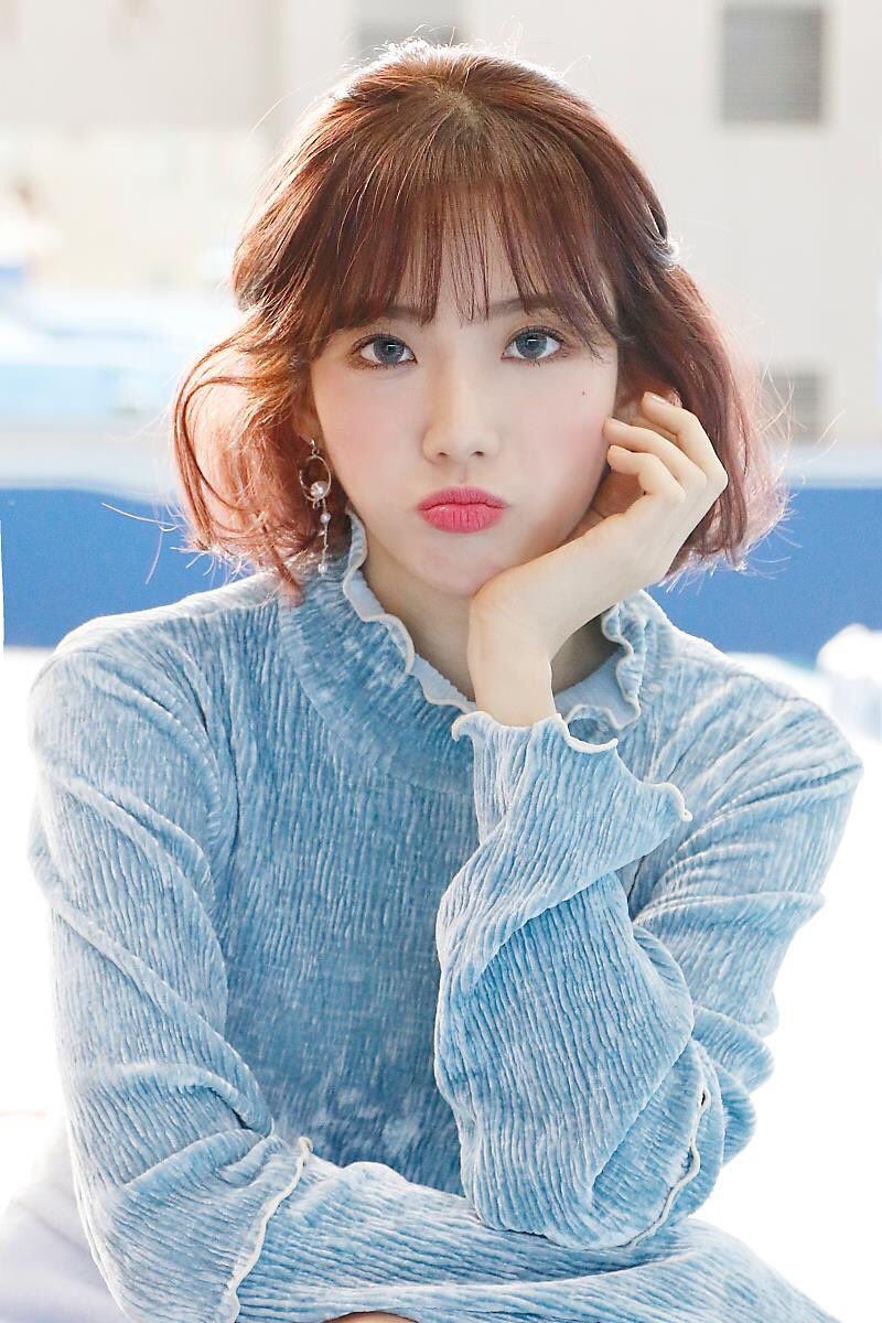 우주소녀 루다 인스타그램 사진 몸매