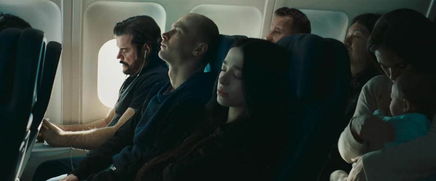 영화 '아노라' (Anora) 리뷰 - 강렬한 스토리와 현실적인 로맨스!