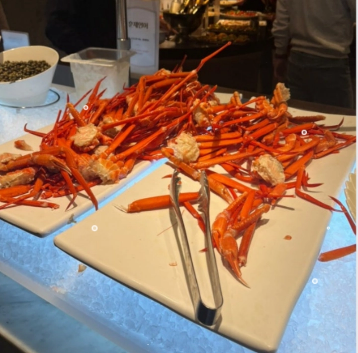 빕스-샐러드바-홍게