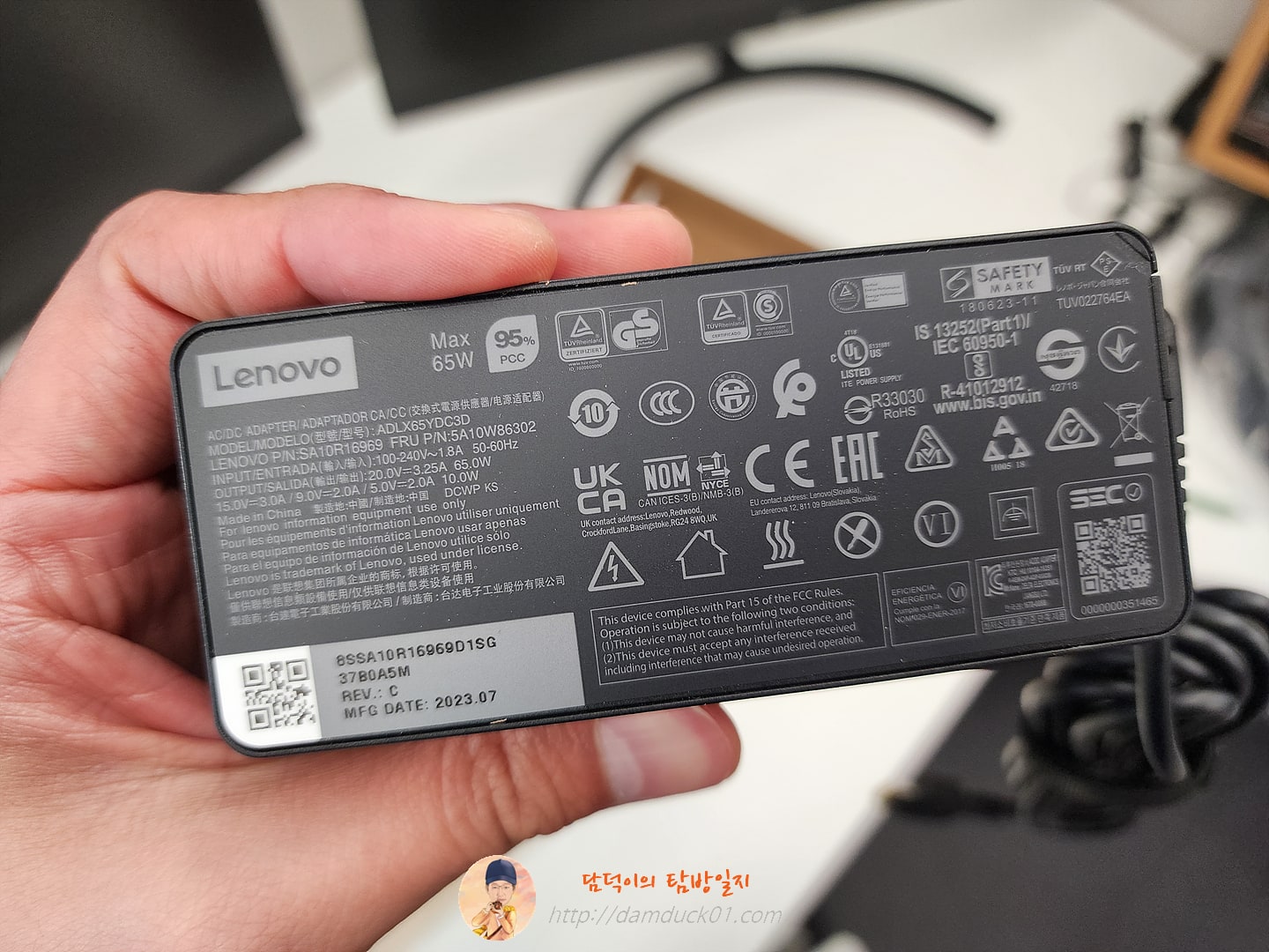 ThinkPad X1 Carbon Gen 11 충전기