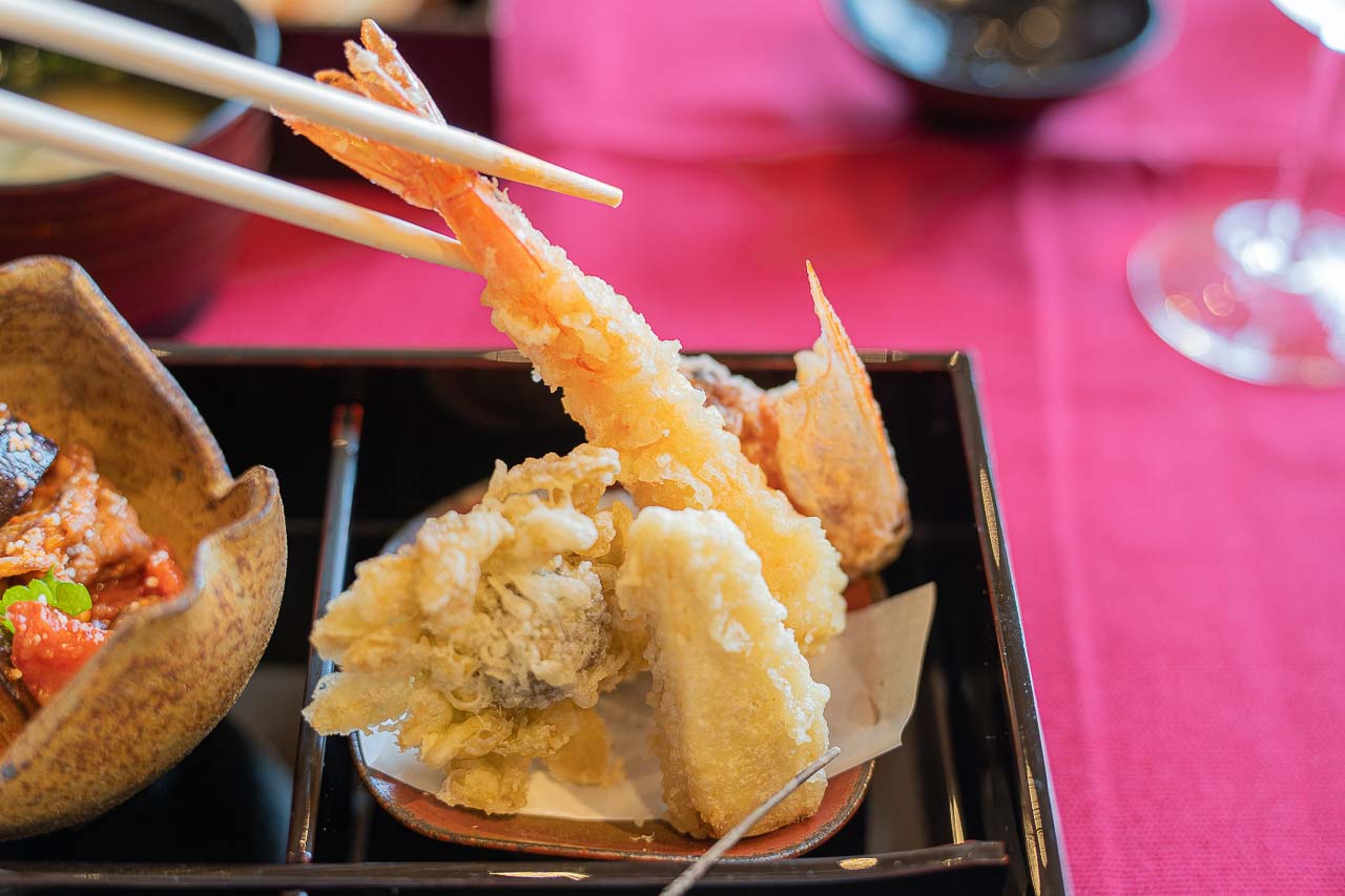 Fukuchi’s Premium Lunch: Local Food Served in Agano Pottery — original photograph 12