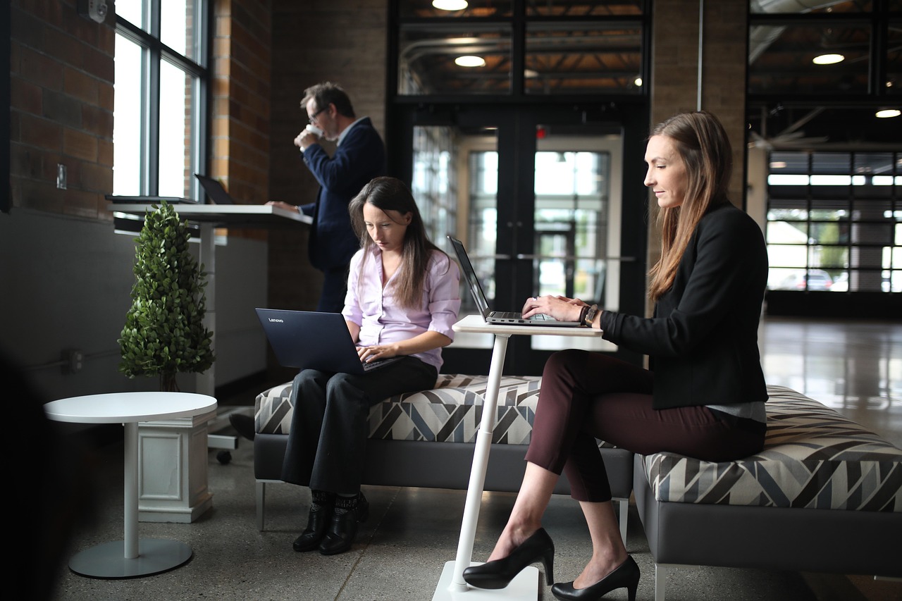 직장인 필수 영화 관련 사진