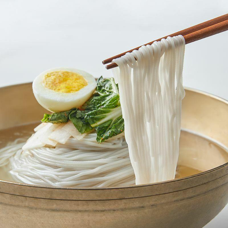 물냉면