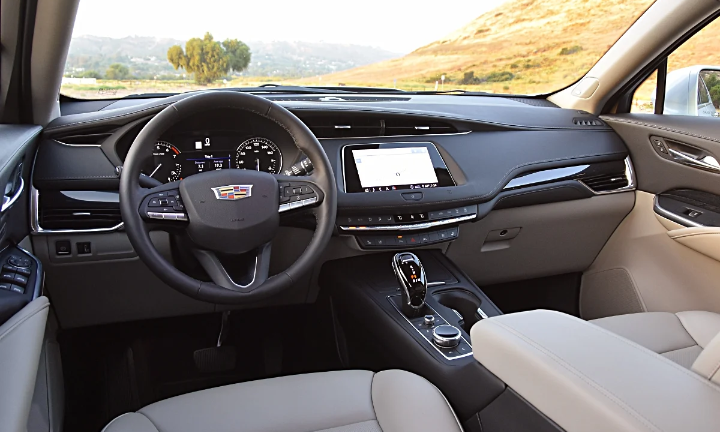 2023 캐딜락 XT4: 2022년 소형 럭셔리 SUV 시장의 강자