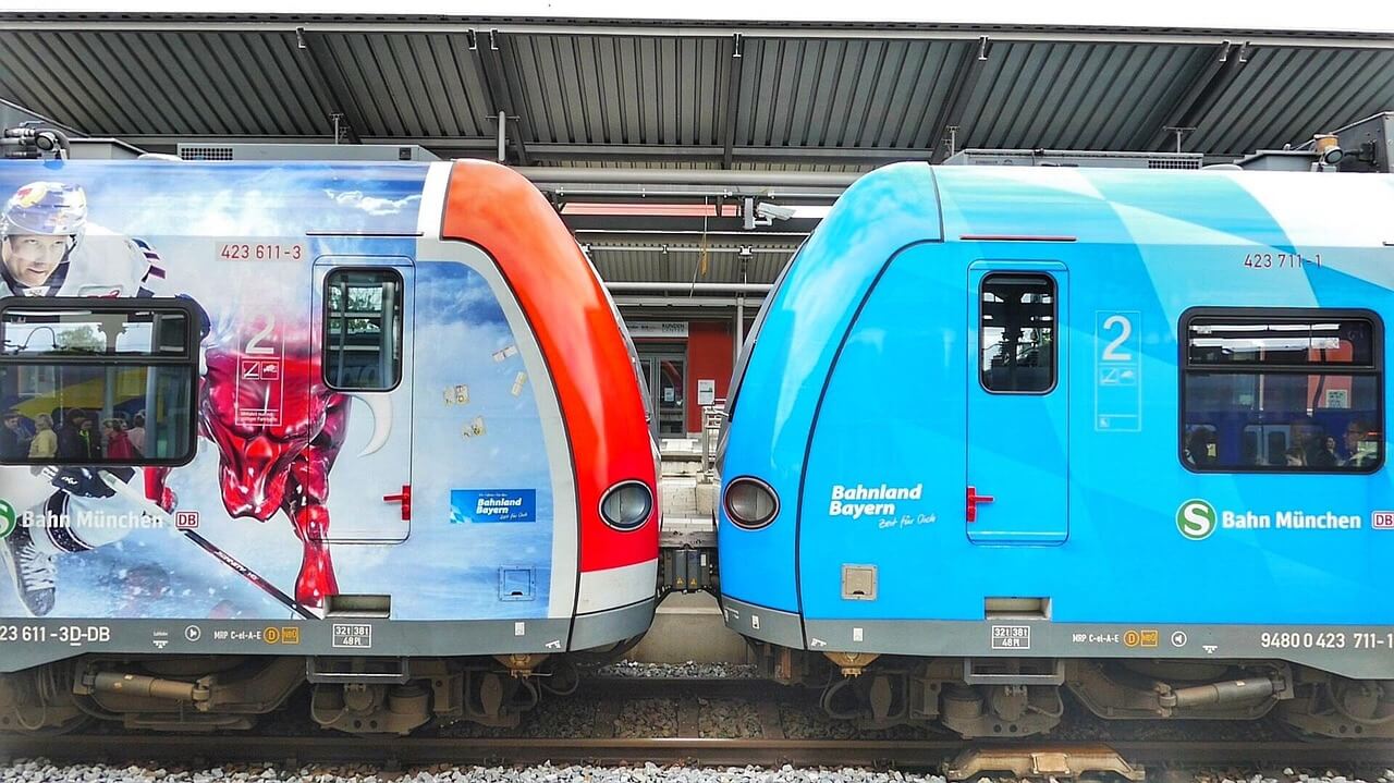 기차 철도 엔진이미지