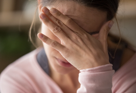 어지럼증 뇌졸중증상 응급상황 이석증 메니에르병 심인성어지럼증 건강정보 119 전정재활 균형감각