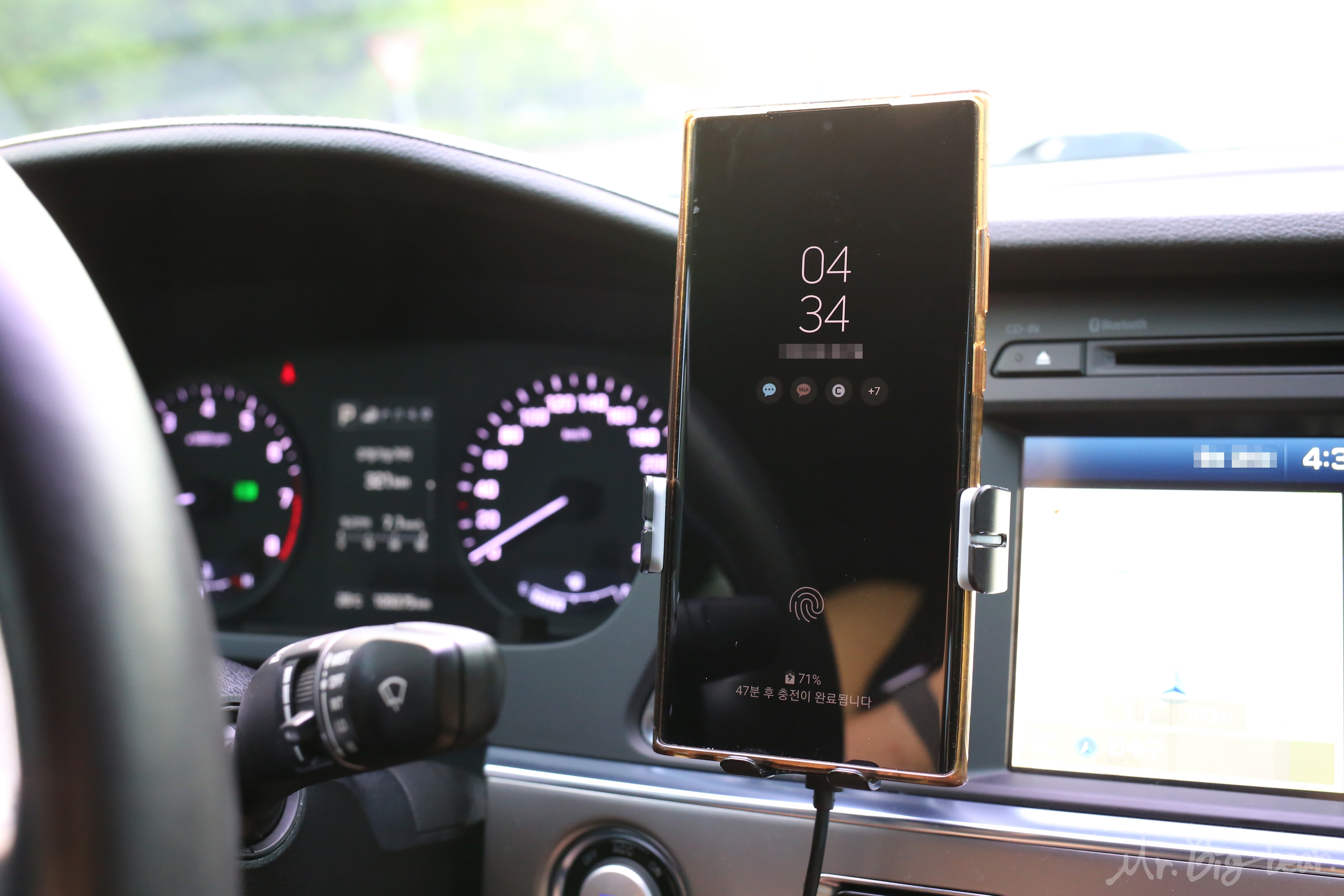 주파집 CWC02CP 에 스마트폰 거치