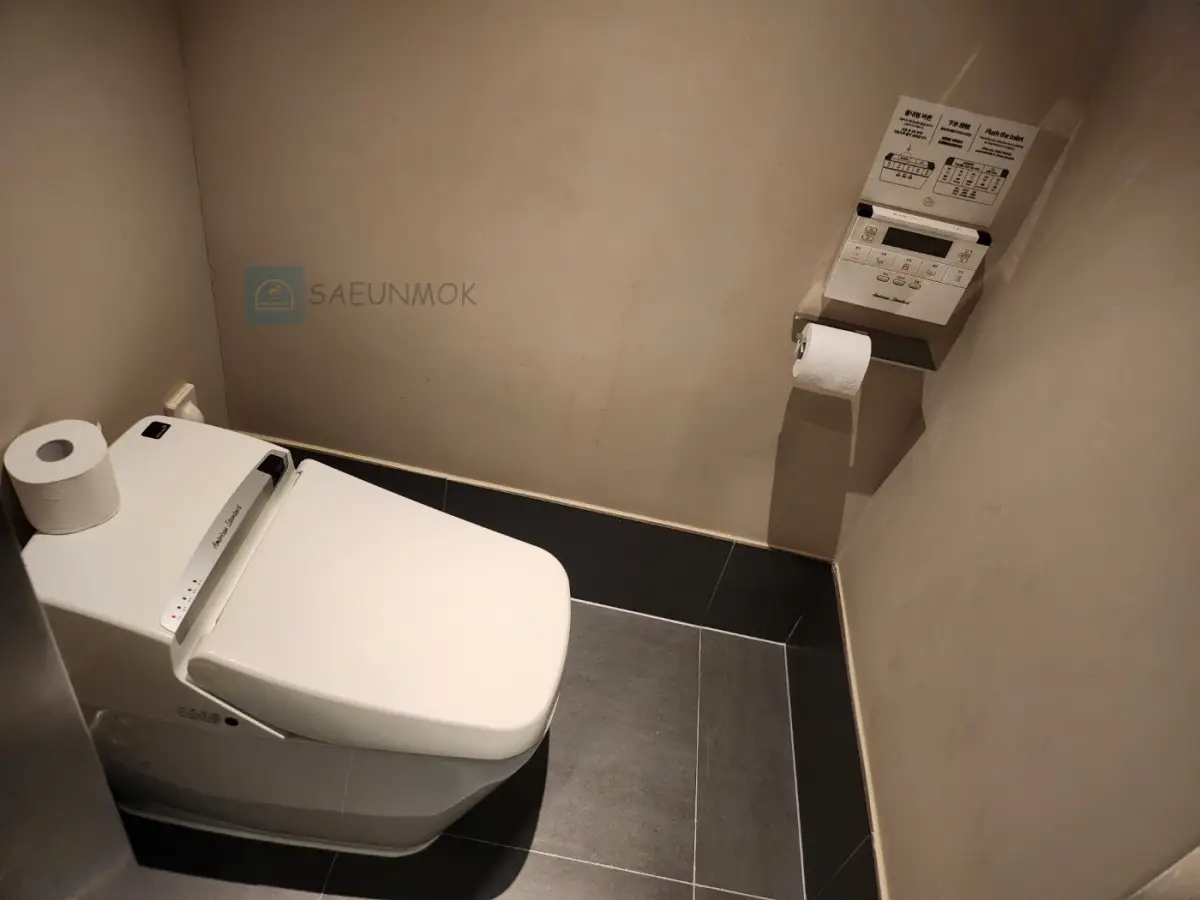 더-클래식-바이원-호텔-디럭스-더블-화장실