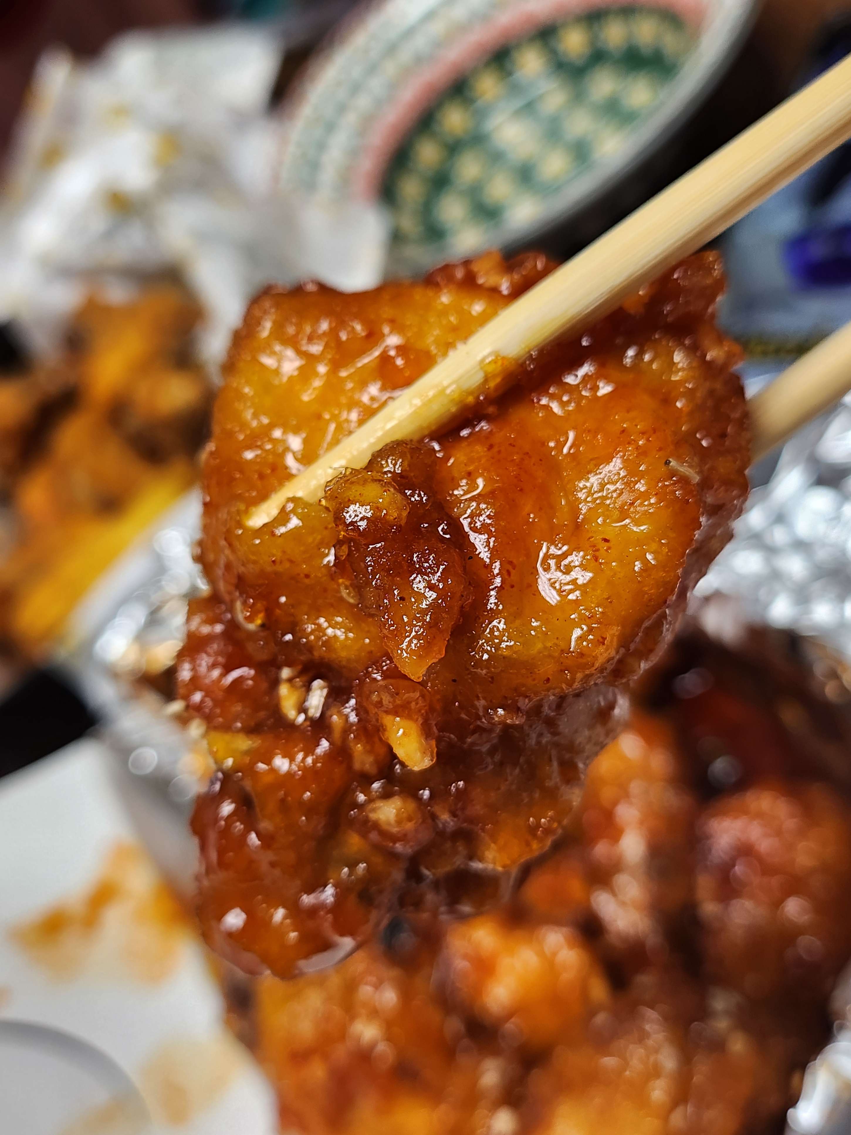 양념치킨입니다
