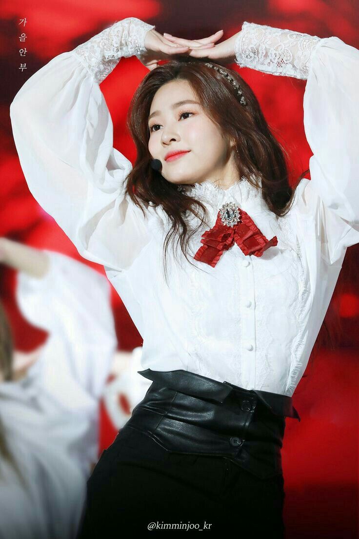 아이즈원 김민주 최애사진