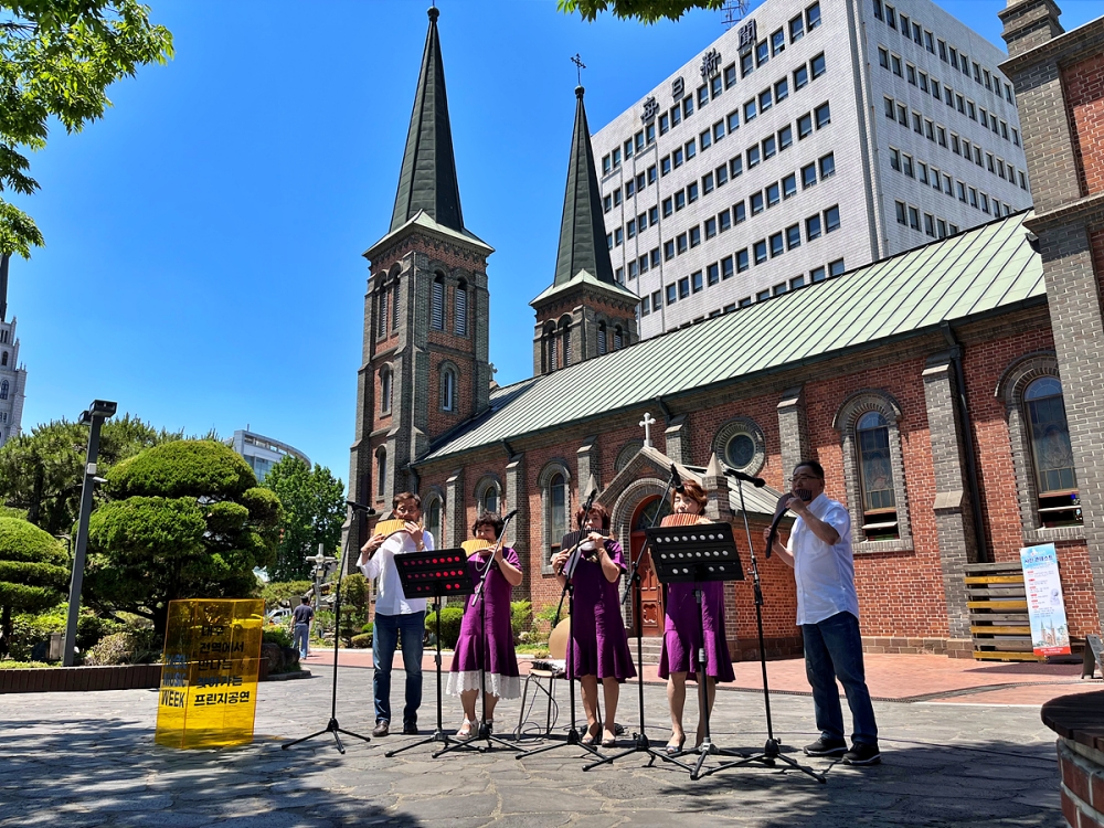 2022년 생동버스킹 현장 사진 '대구팬플룻 WITH PAN'