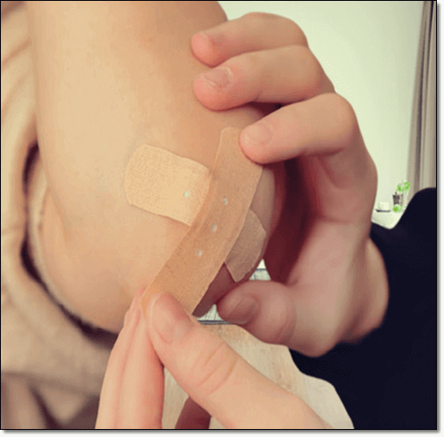 브로멜라인 상처 치유효과&#44; 팔꿈치가 벗겨진 아이