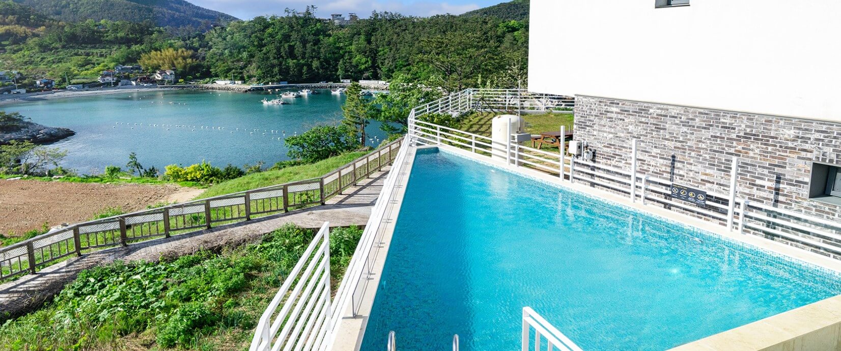 더 에스제이 펜션