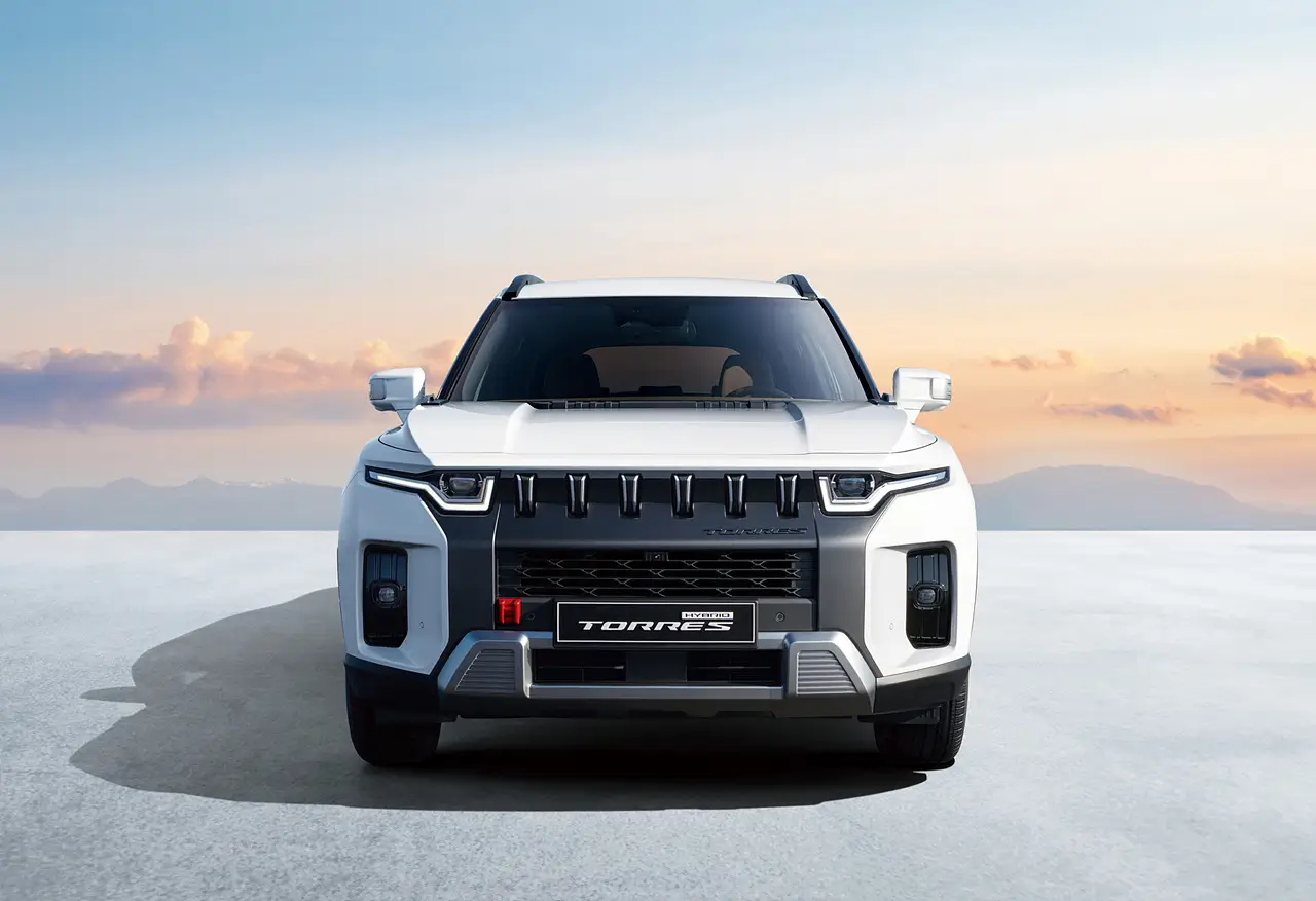 KGM 토레스 하이브리드 이미지