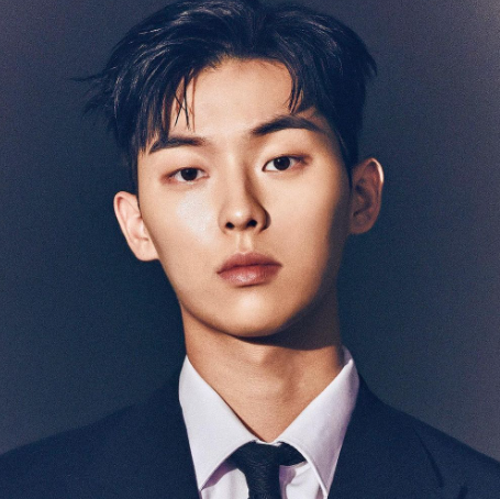 최현욱