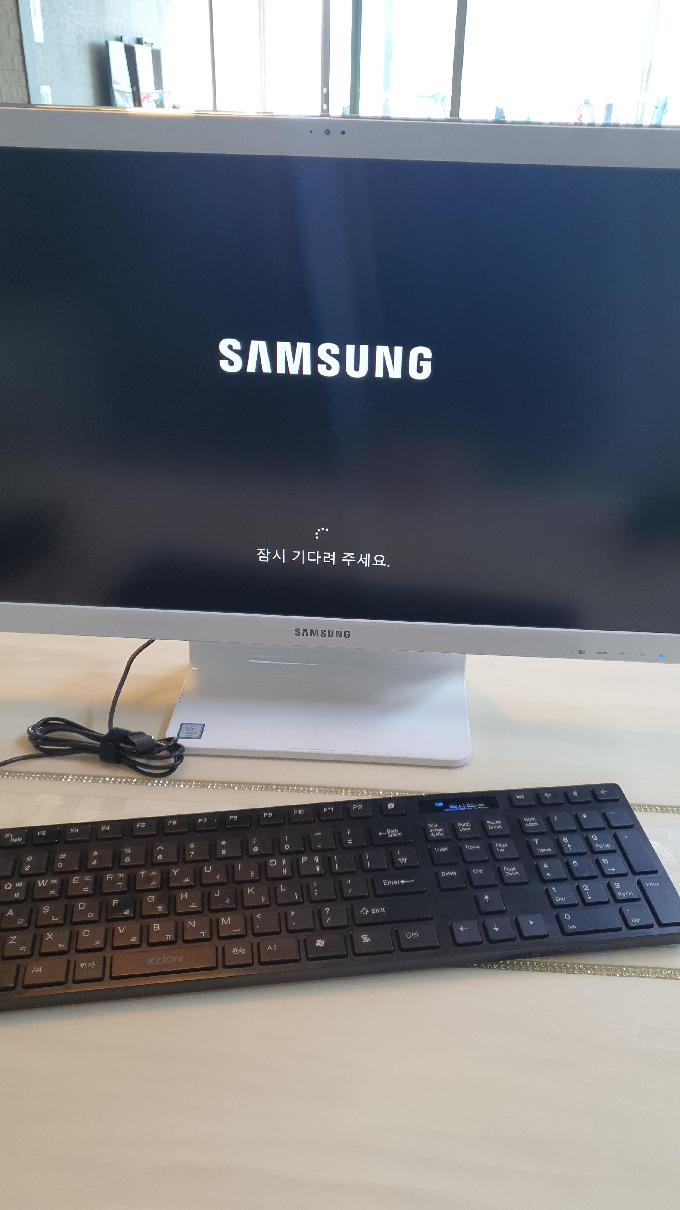 삼성 올인원PC CMOS 셋업 부트로더 들어가는중인 화면