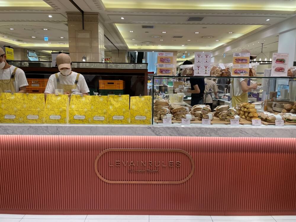 르뱅룰즈-신세계-강남점-매장-모습