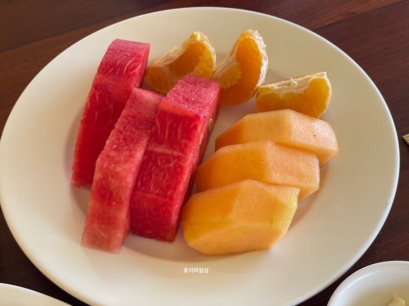 나트랑 아나만다라 올인클루시브 애프터눈티 과일