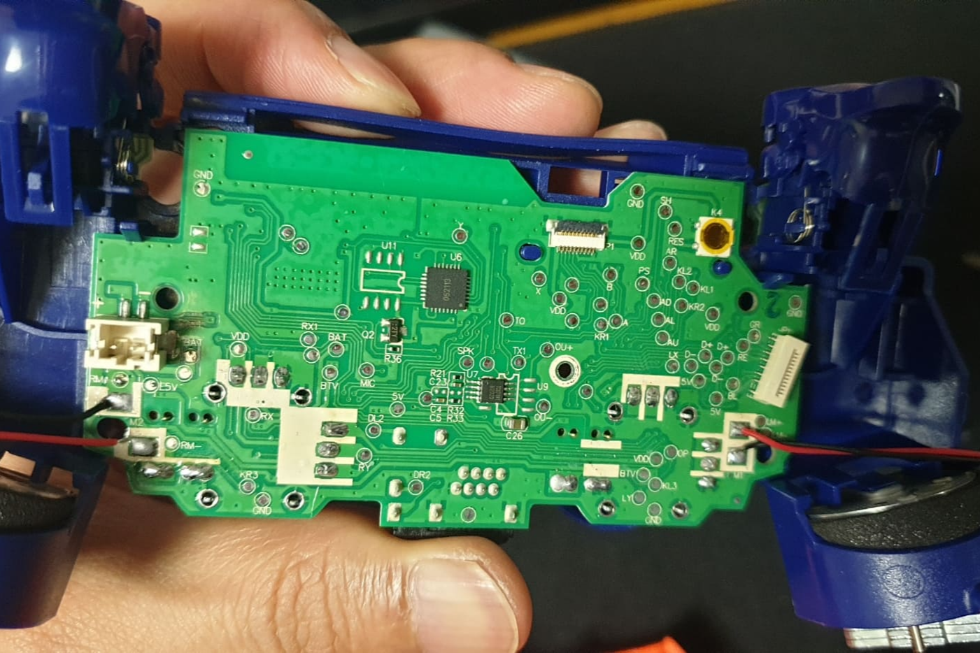 듀얼쇼크4 가품 기판