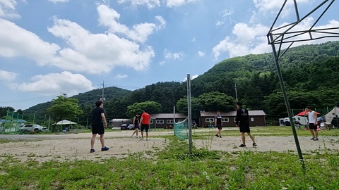 축령산히든밸리-족구장