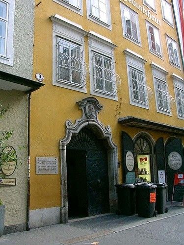  모차르트 생가 이미지:pinterest 