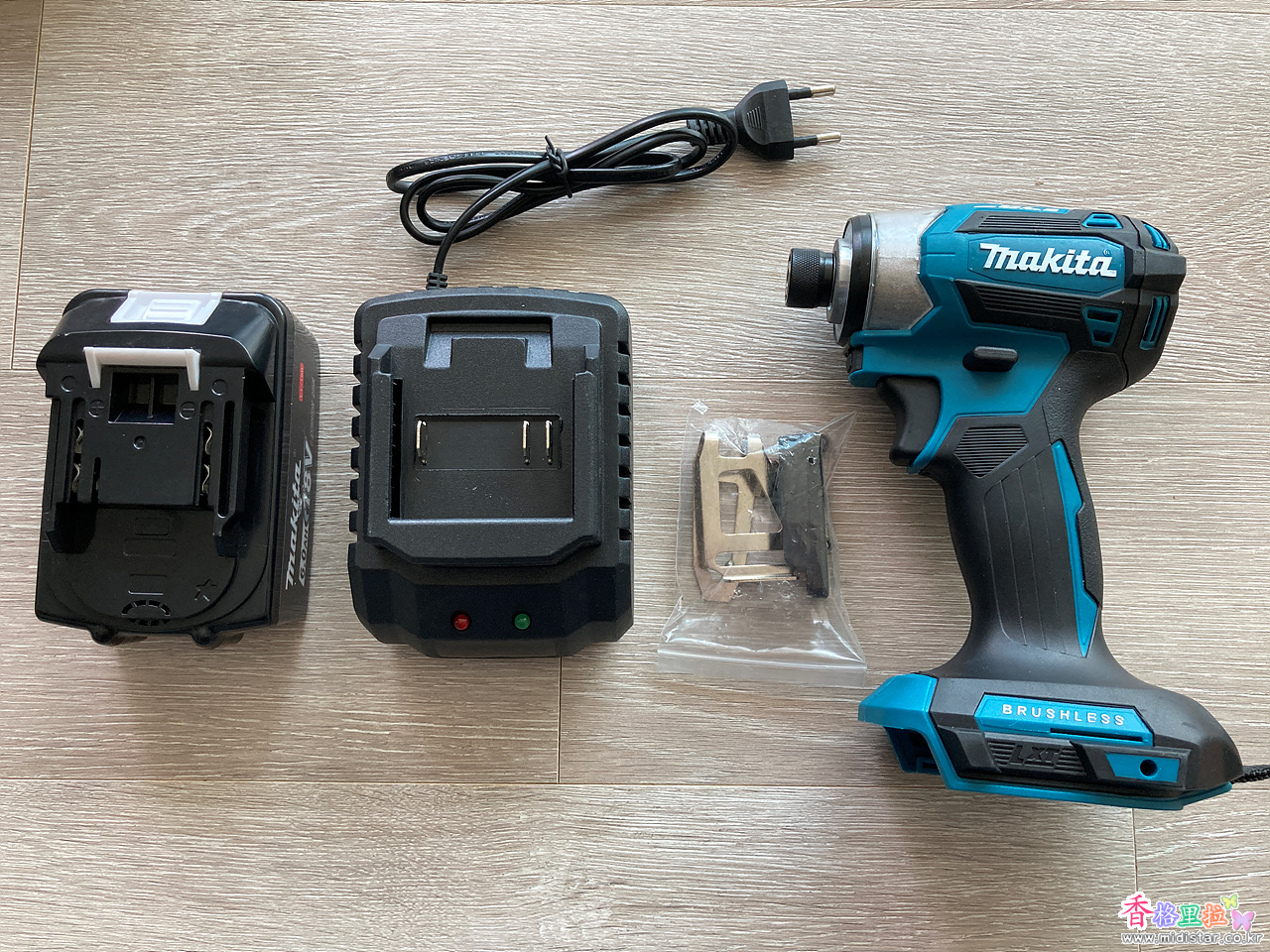 Makita DTD173 구성품
