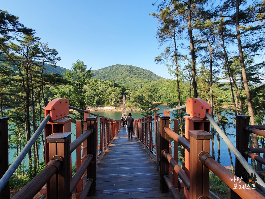 마장호수 출렁다리 들어가기