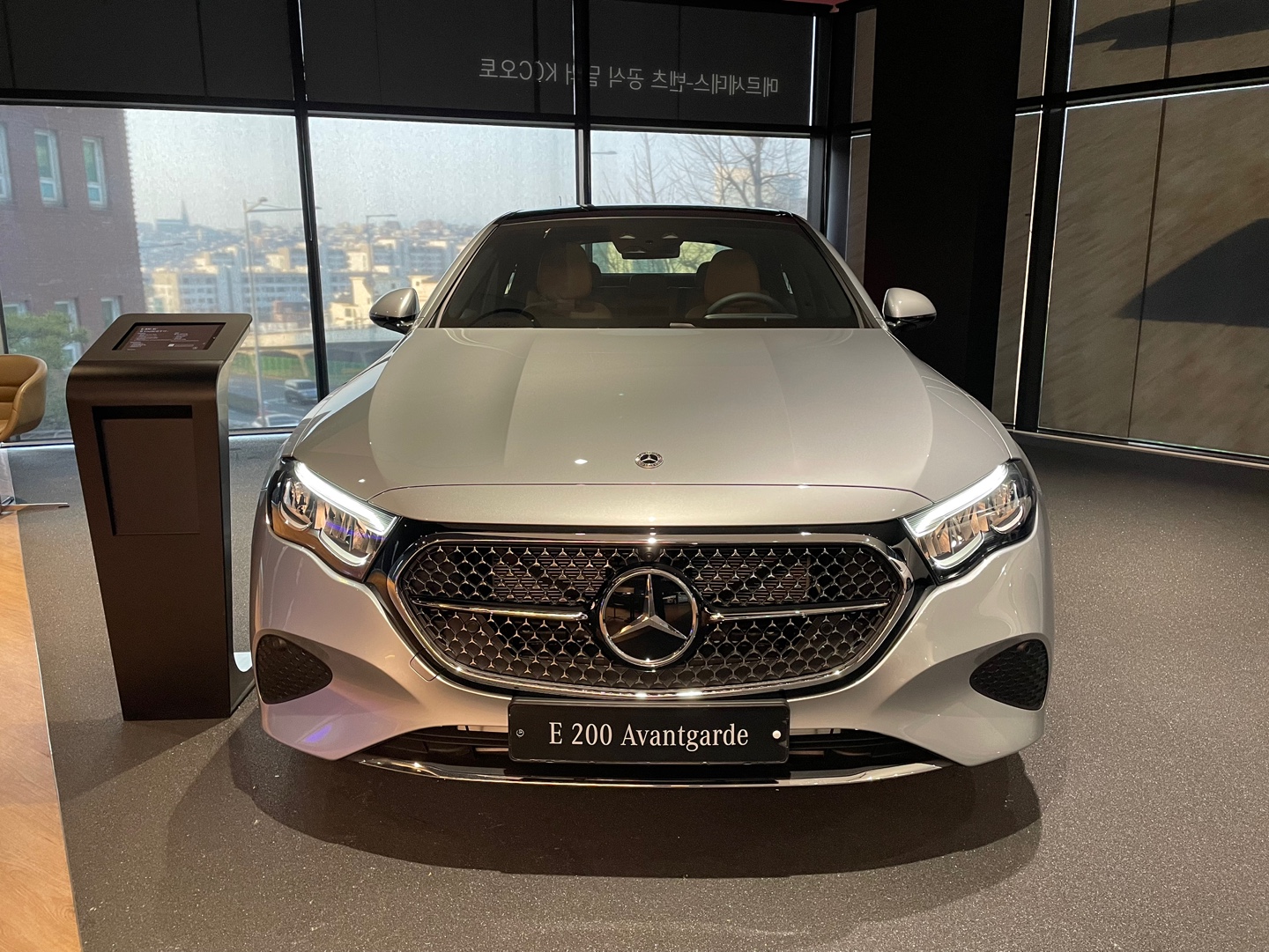 벤츠 E 200 AV(아방가르드)