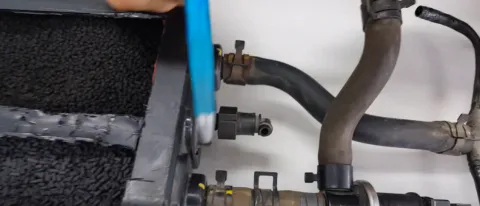 자동차 캐니스터 구조