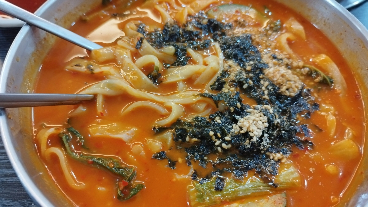 진주손칼국수 얼큰칼국수