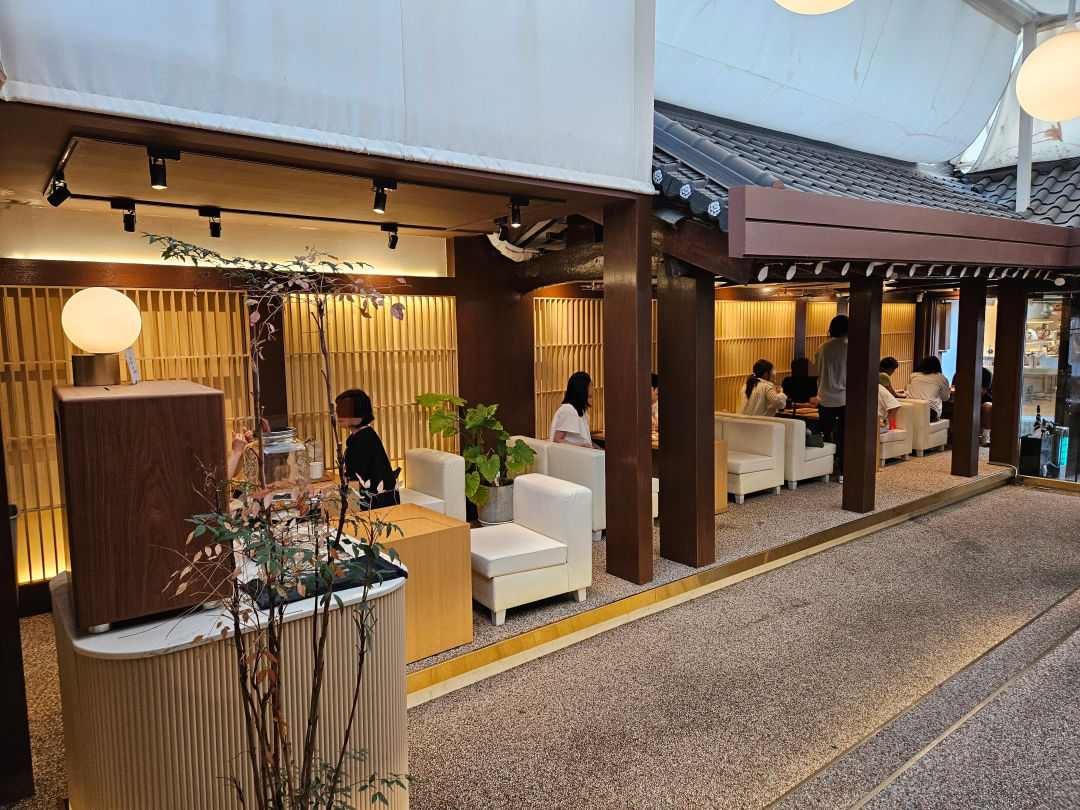 카페 온화 분위기