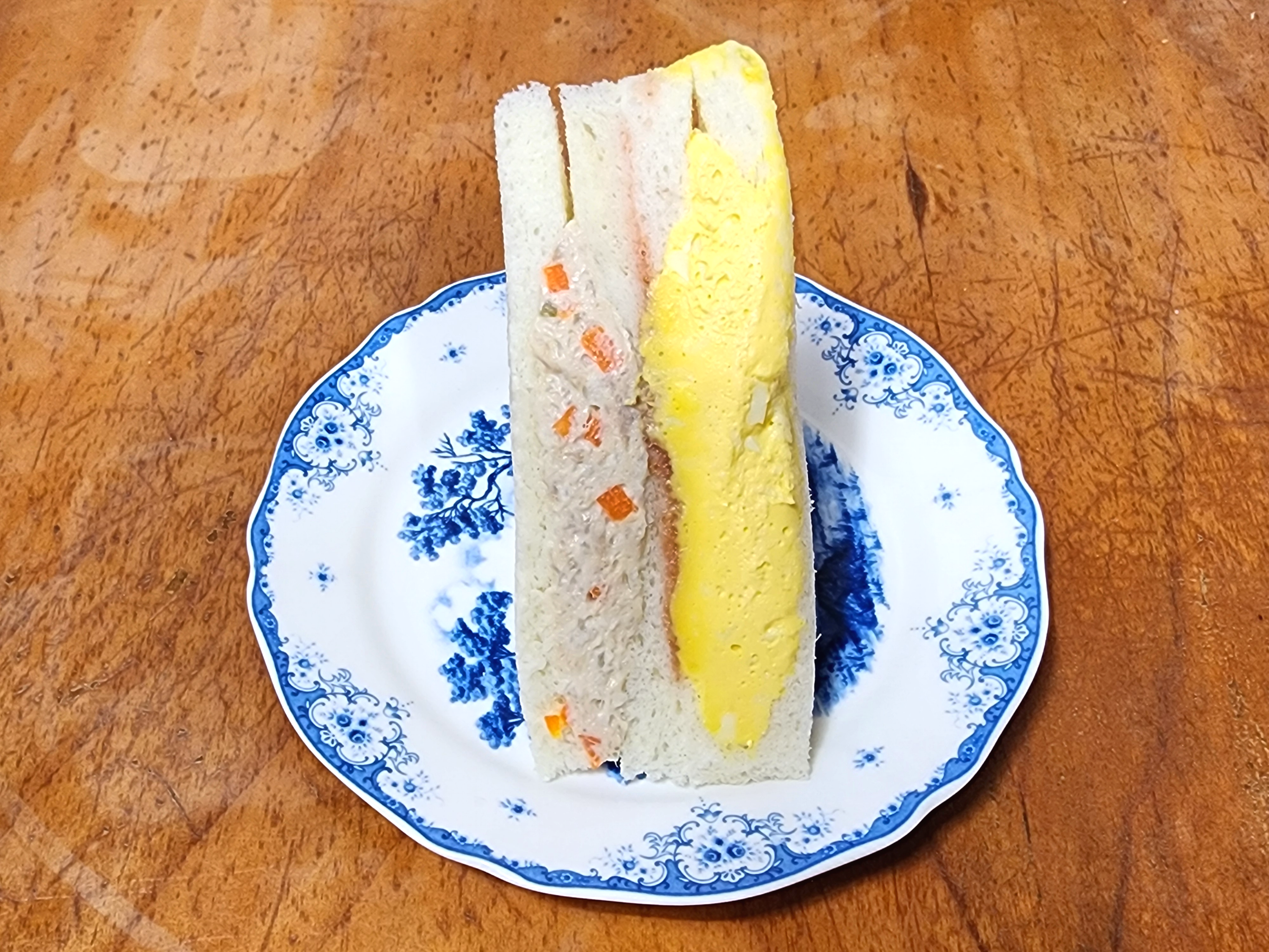 홍루이젠에그참치마요